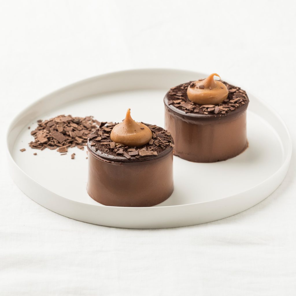 Marz Bar Cakes Ribbons and Bows Cakes